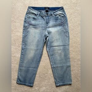 EARL JEANS Floral Embroidered Mid Rise Cropped Jeans Size 12 Light Blue